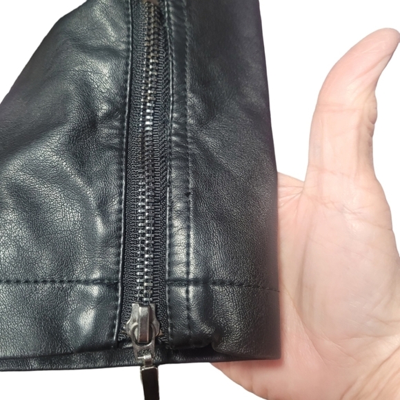 NWT Romeo & Juliet Couture Black Moto Jacket Faux Leather / Fur Sz Large - Picture 6 of 9